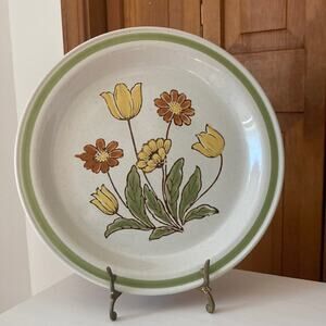 Vintage Country Casual 12” Round Serving Platter
